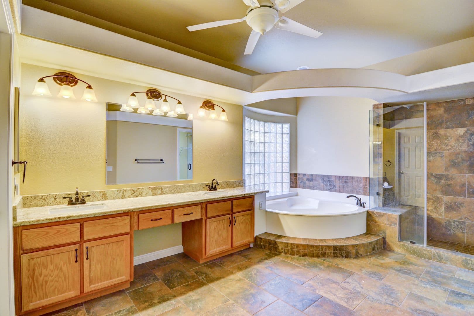 Las Vegas House: 7525 Avalon Bay St
