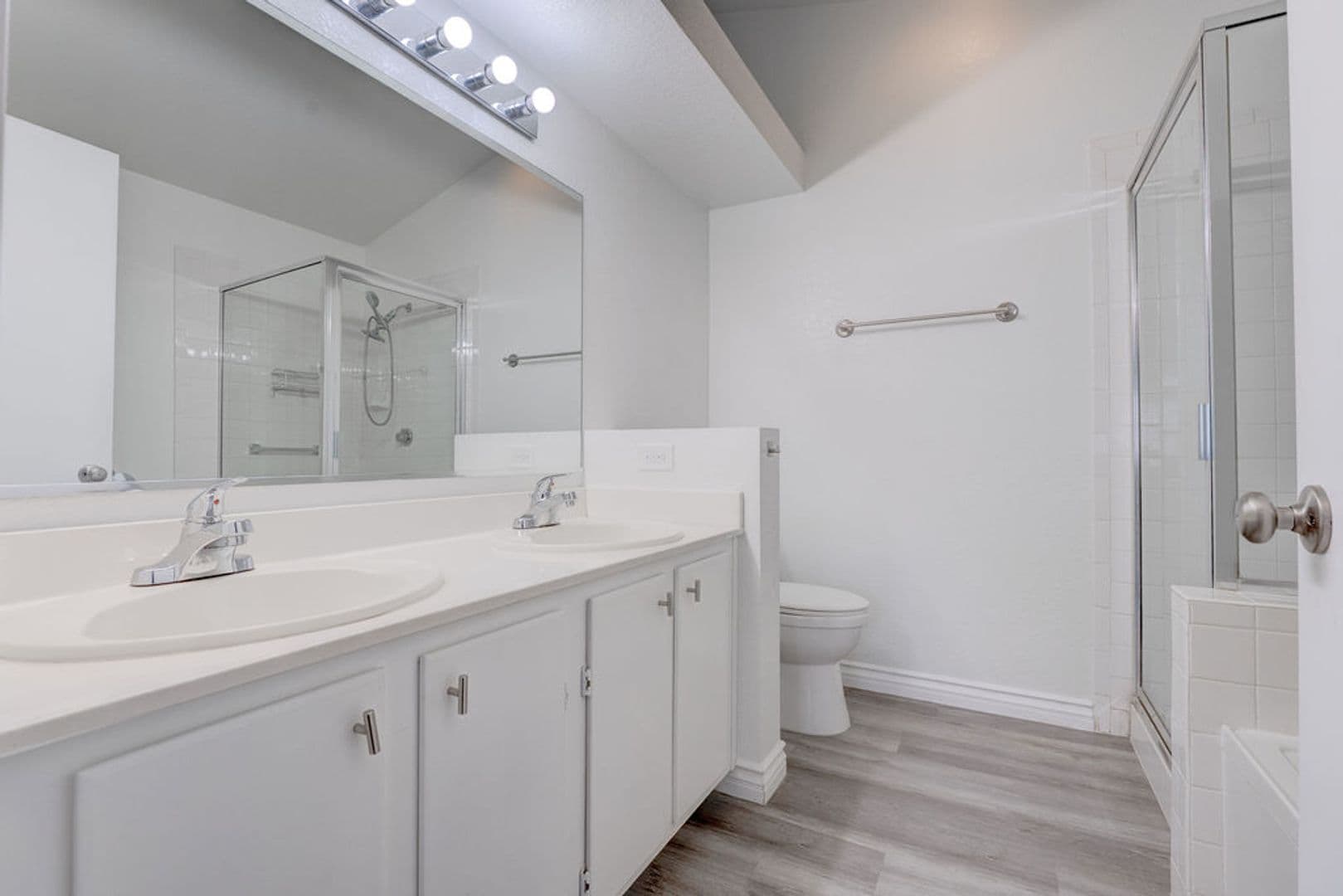 Las Vegas Condo: 600 Devonhall St #202
