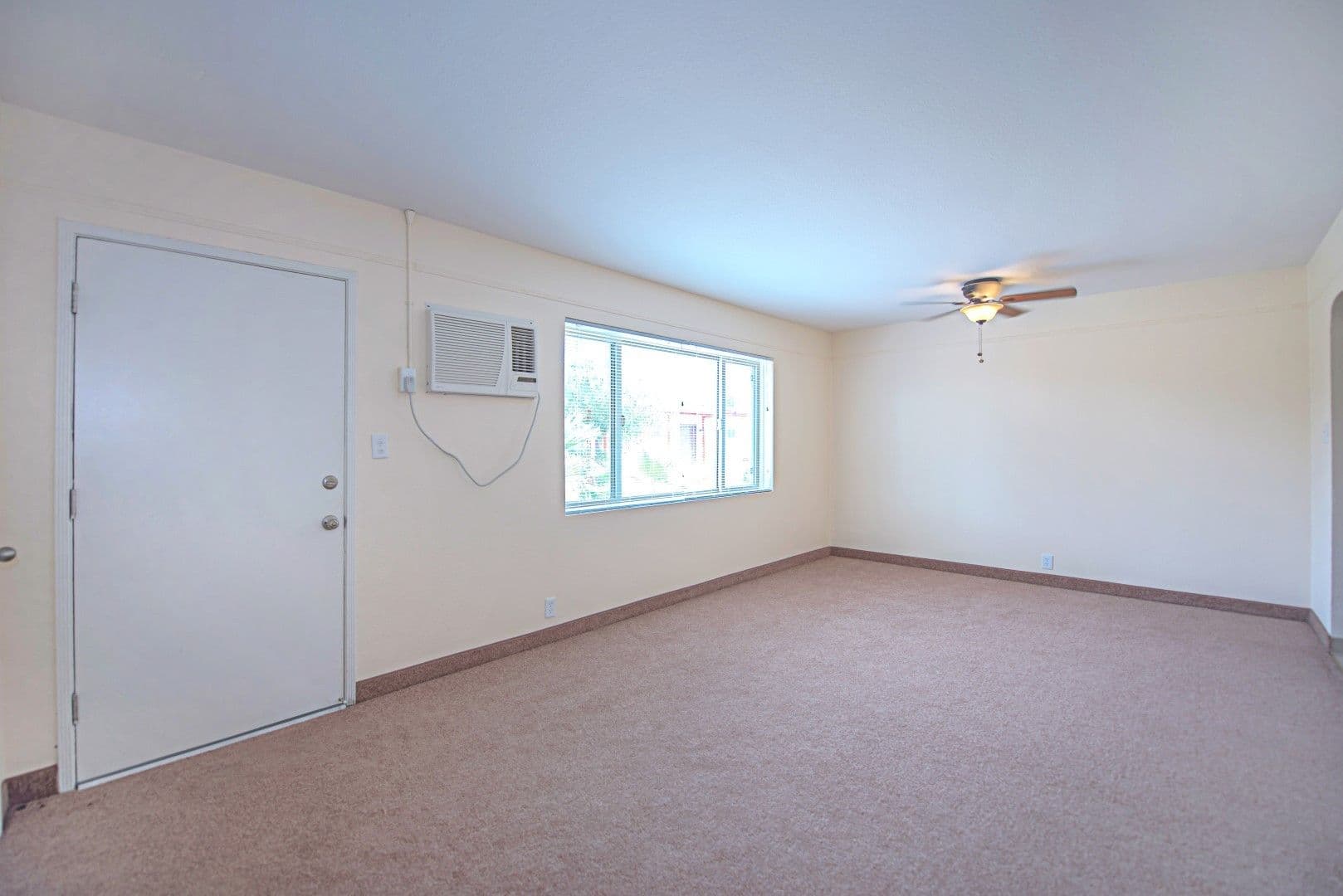 Las Vegas Apartment: 220 N 10th St