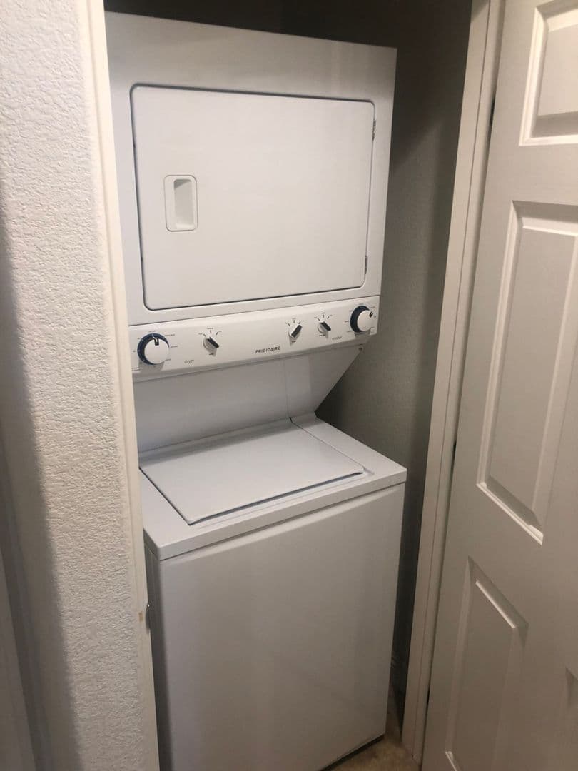 Las Vegas Townhome: 7584 Nicklin St