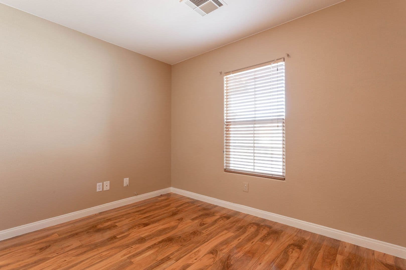 Las Vegas Townhome: 6250 W Arby Ave #195