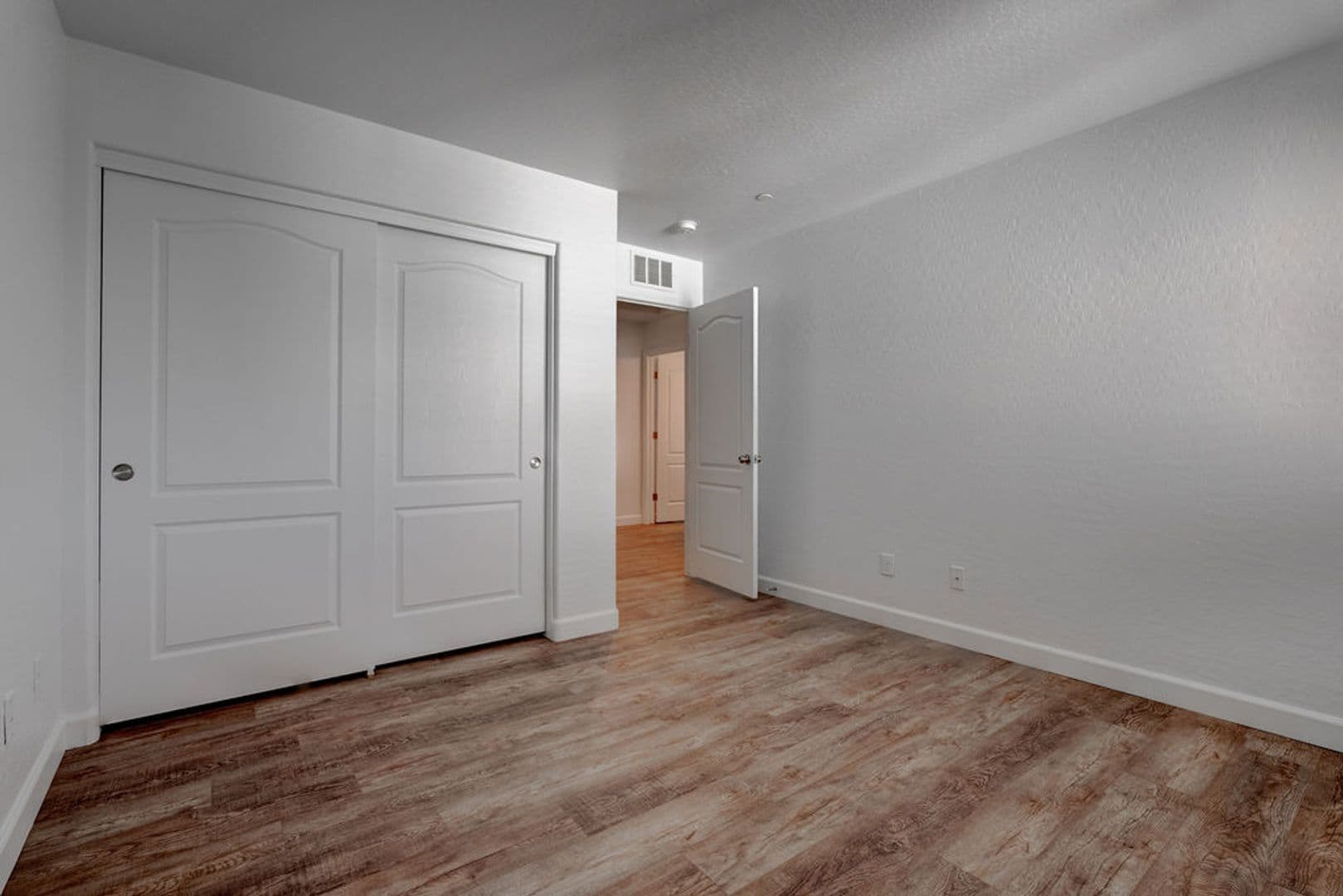 Las Vegas House: 7733 Lively Loom Ct