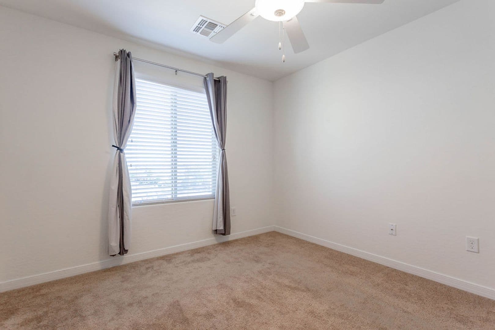 Las Vegas House: 7167 Avana St