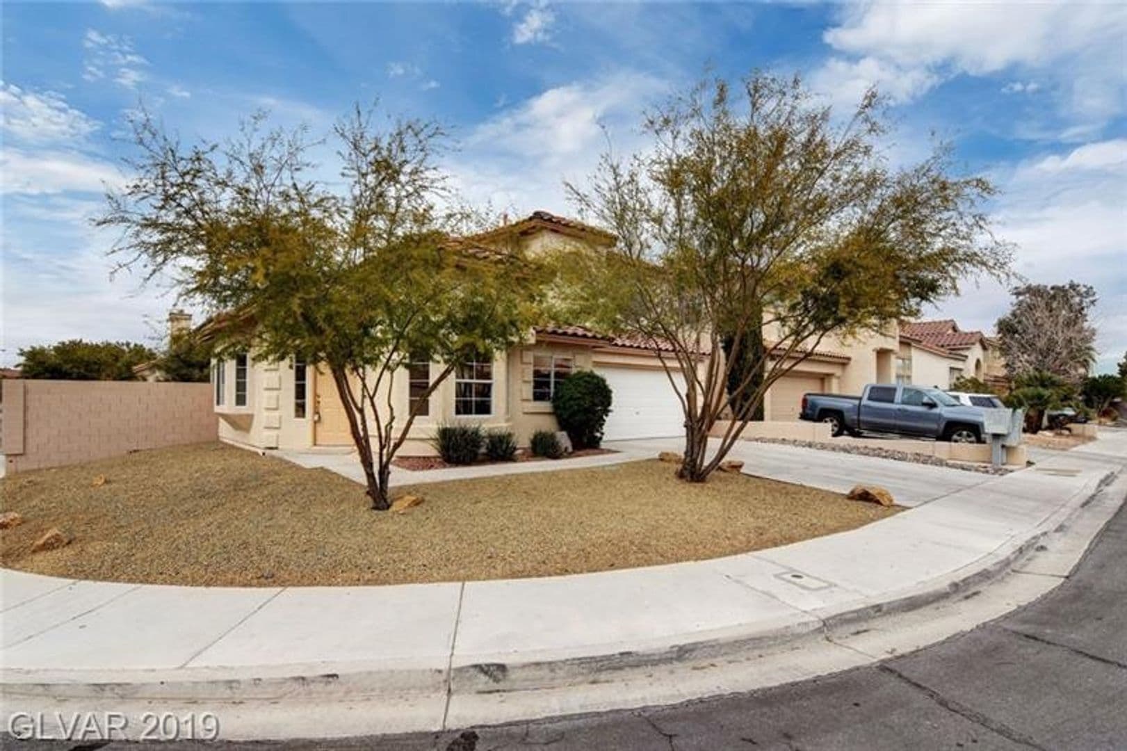 Henderson House: 2647 Ridgewater Circle
