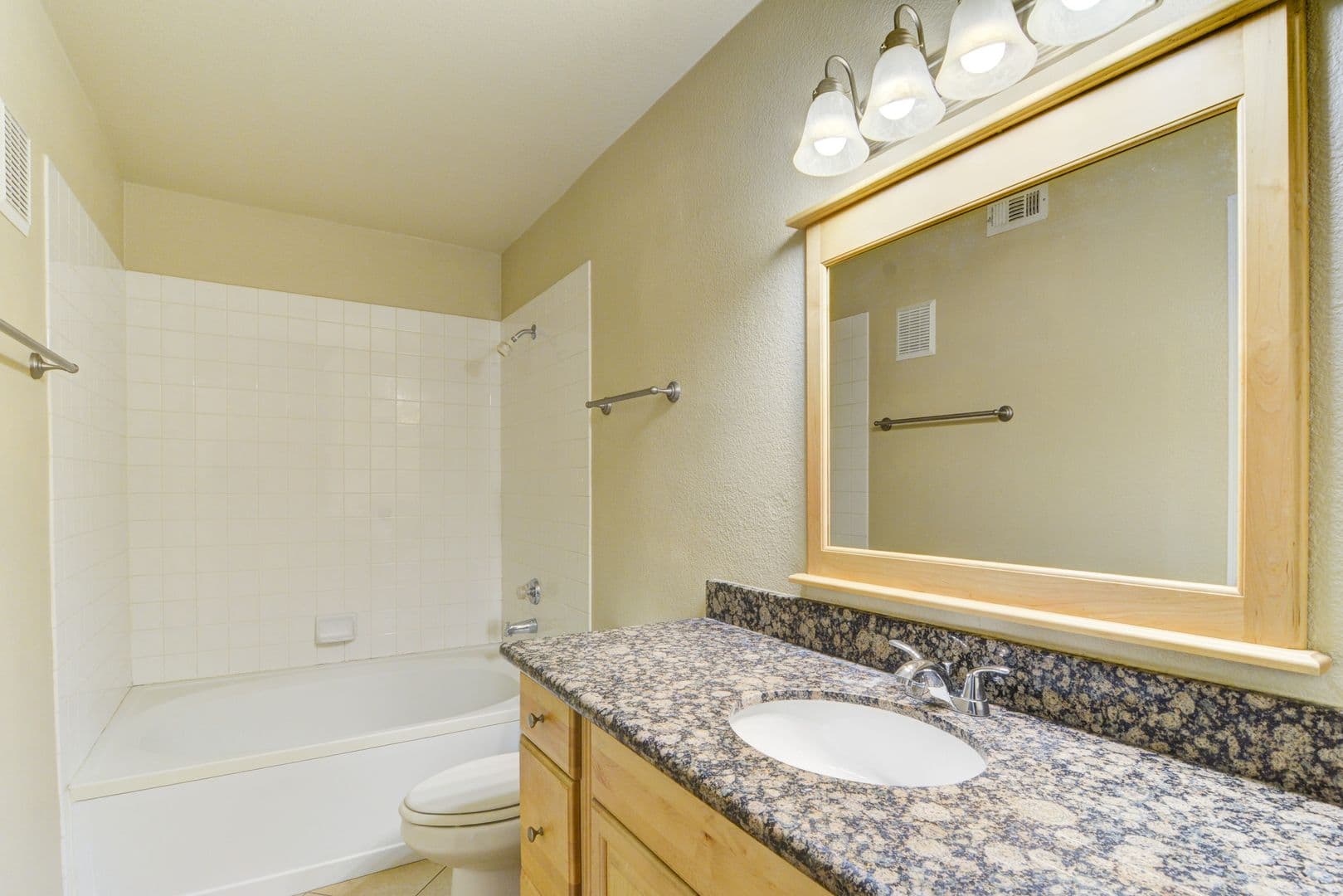 Las Vegas Condo: 1150 N Buffalo Dr #1050