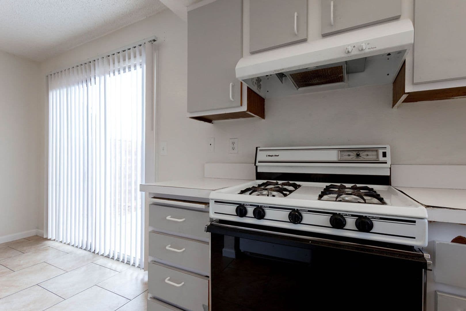 Las Vegas Townhome: 4362 Caliente St #15