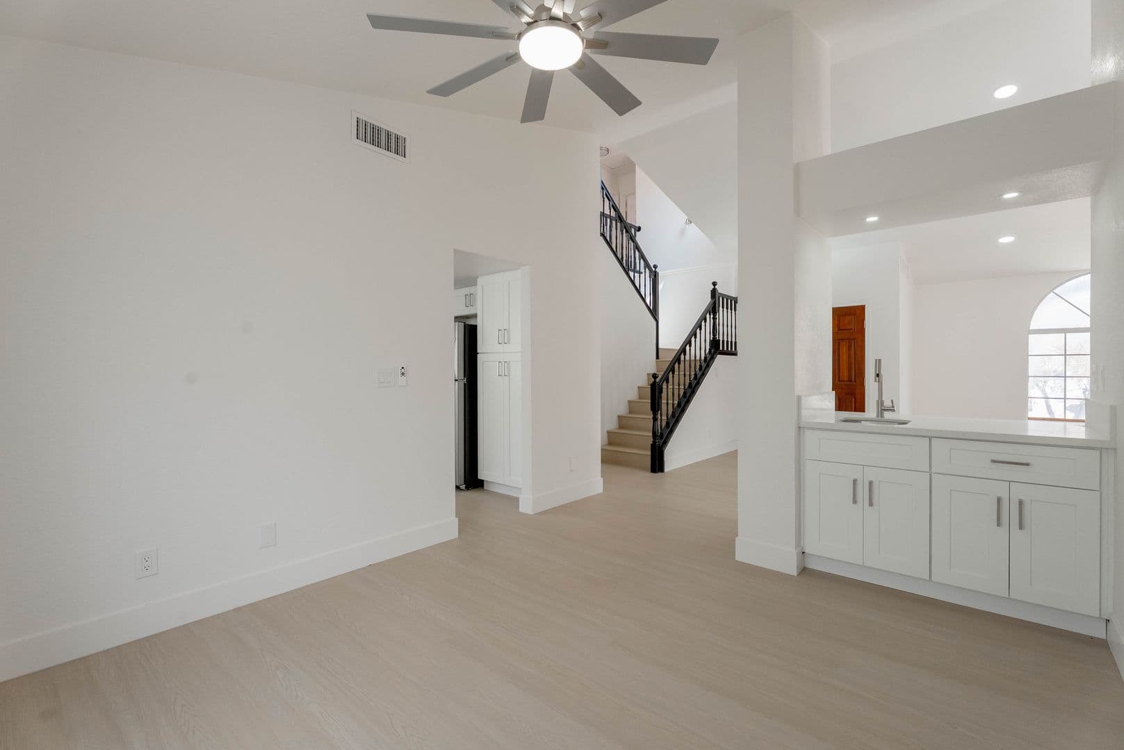 Henderson House: 2118 Fountain Springs Dr
