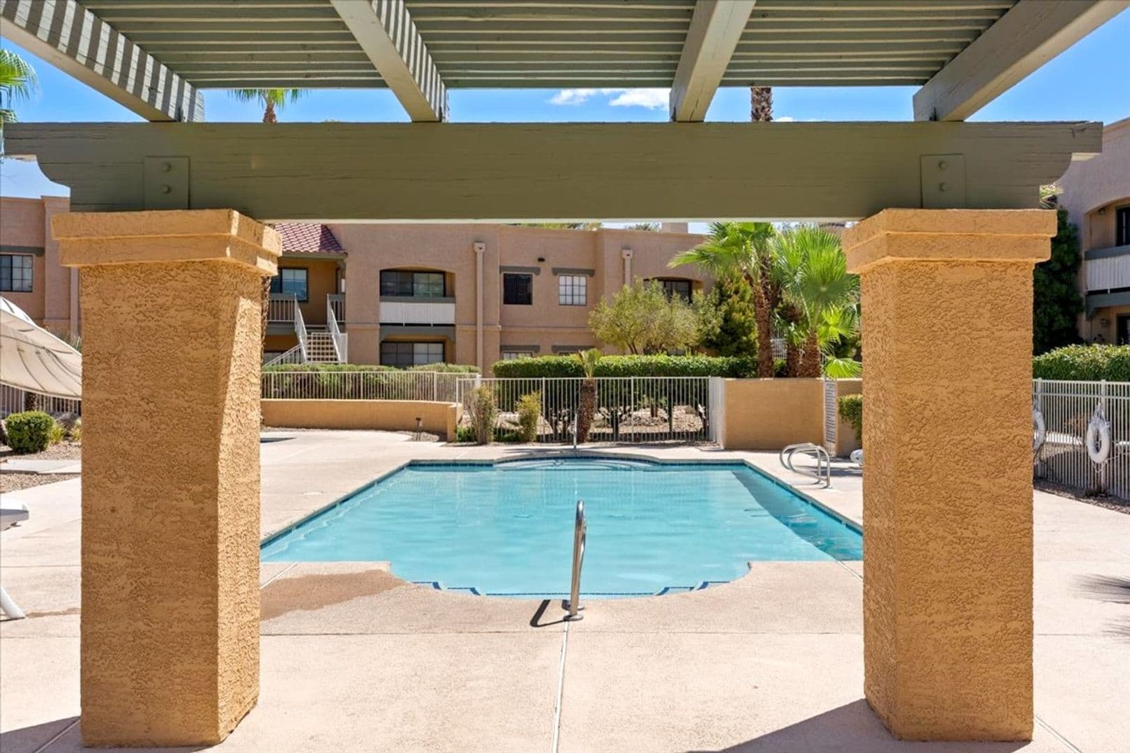 Las Vegas House: 5154 S Jones Blvd #203