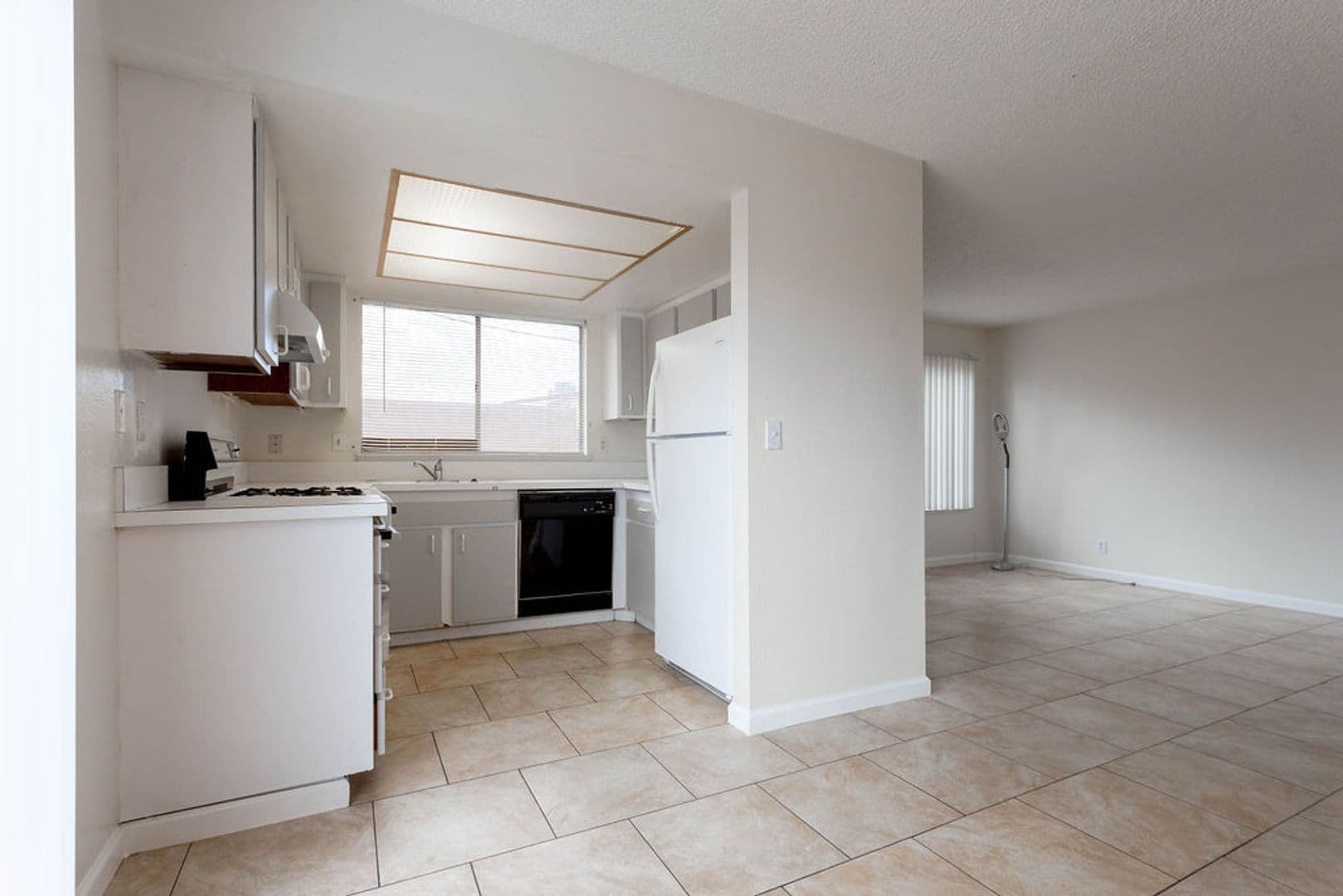 Las Vegas Townhome: 4362 Caliente St #15
