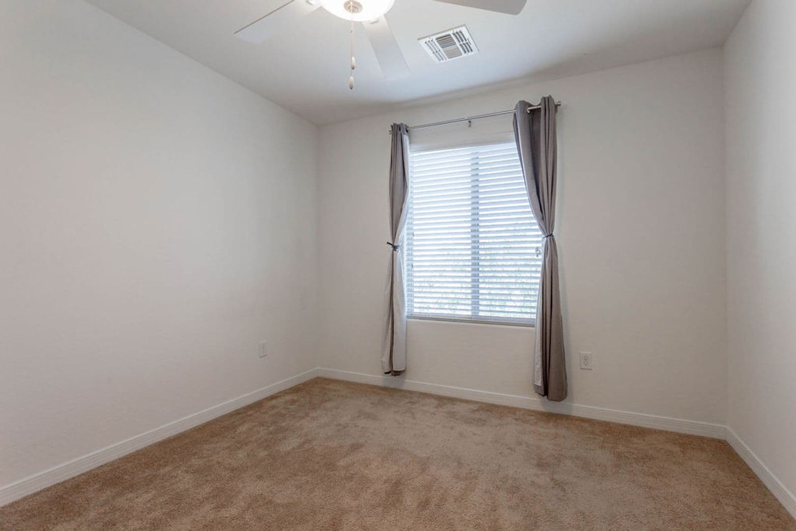 Las Vegas House: 7167 Avana St