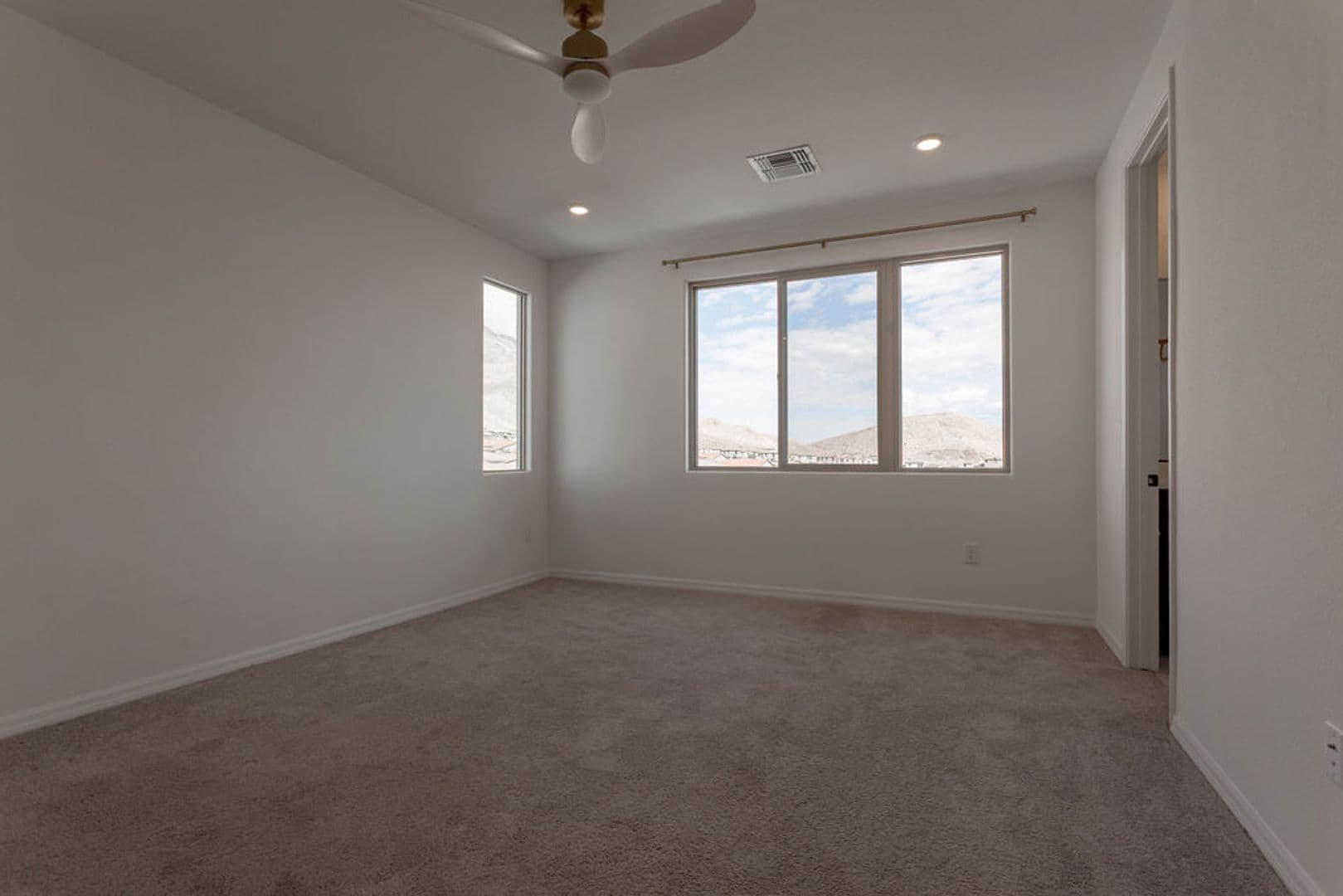 Las Vegas House: 11568 Midnight Melody Ave