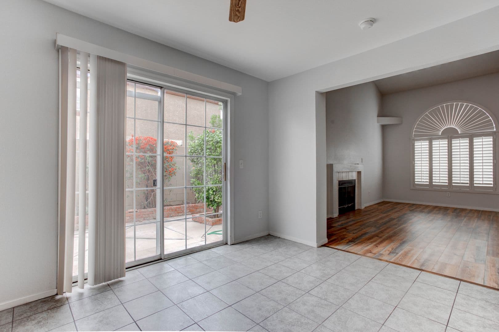 Henderson Condo: 690 Ambling Gait Ave