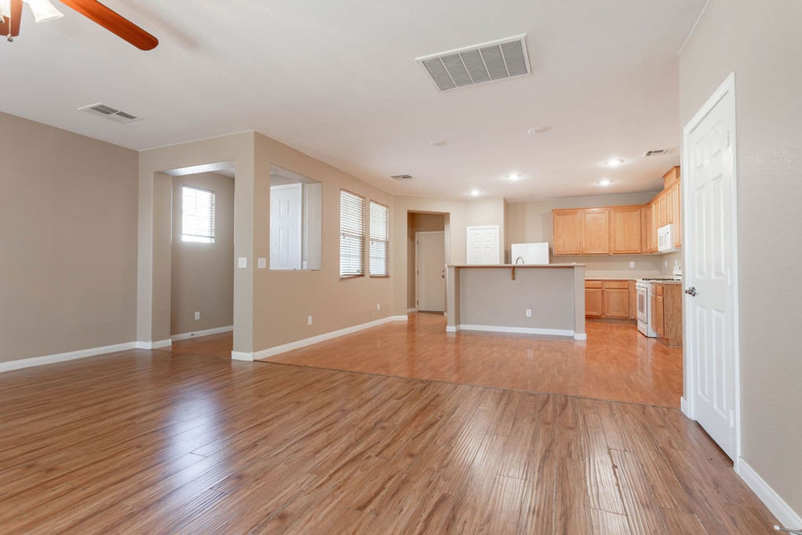 Las Vegas Townhome: 6250 W Arby Ave #195