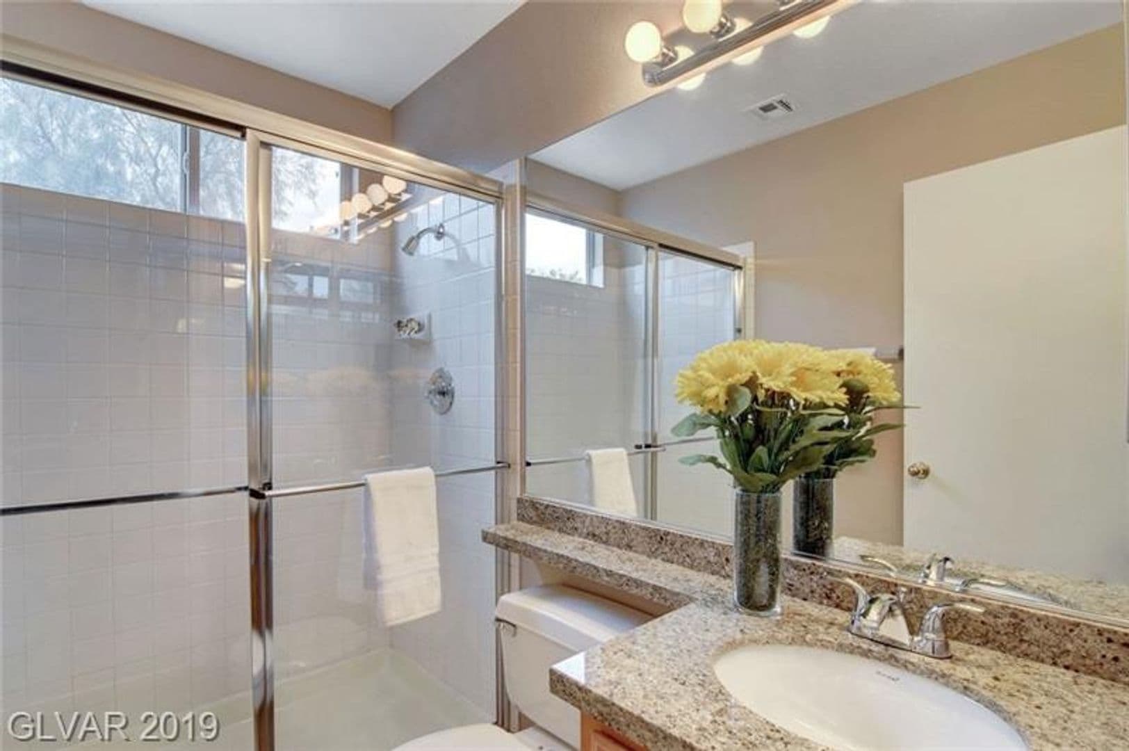 Henderson House: 2647 Ridgewater Circle