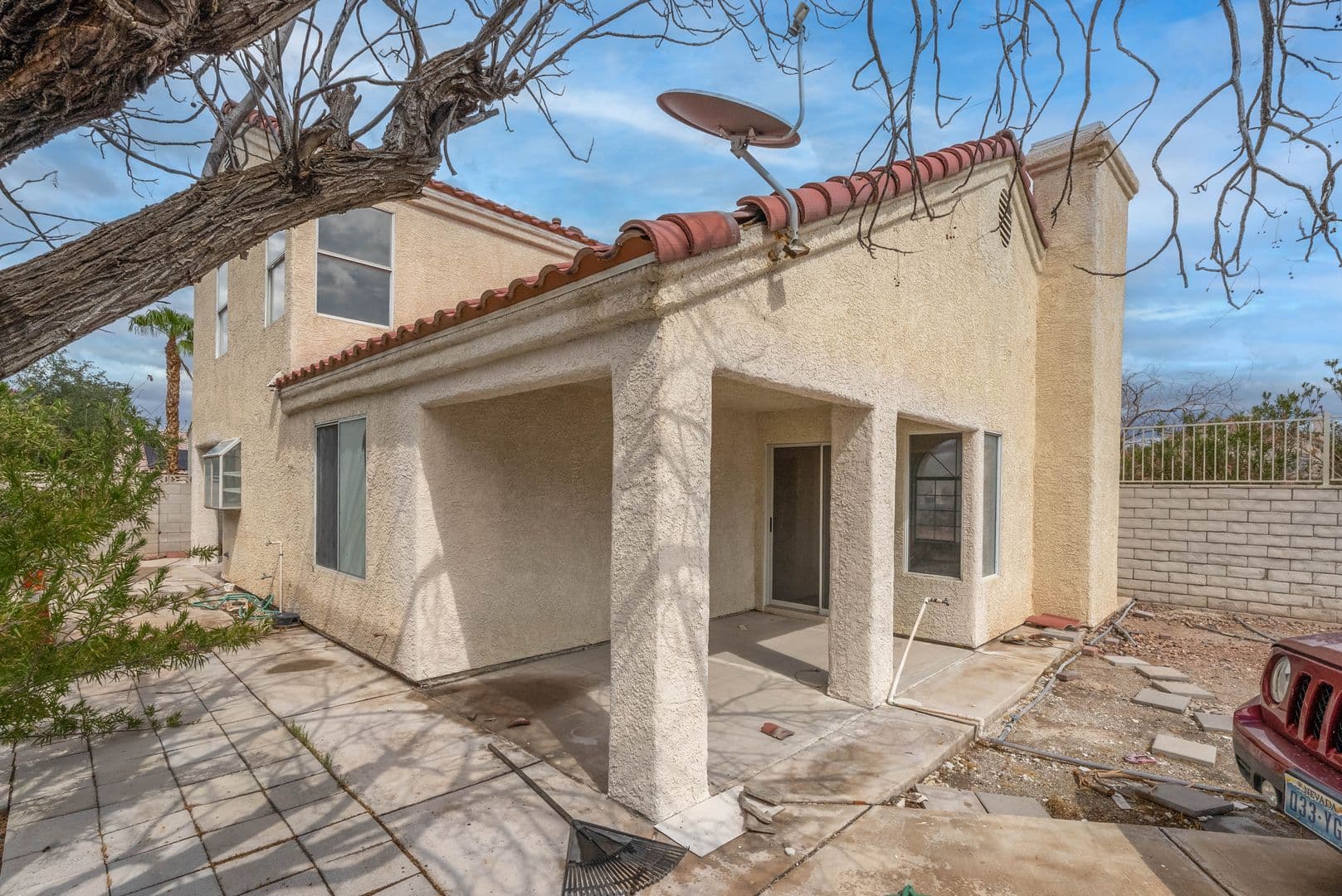 Henderson House: 2118 Fountain Springs Dr