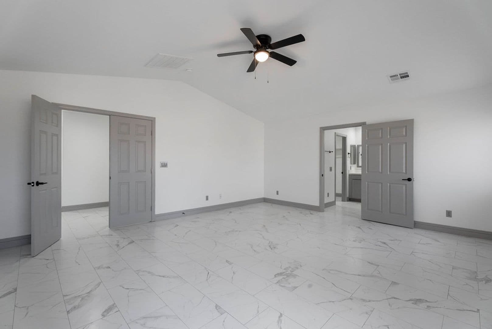 Las Vegas House: 9796 Altadena St