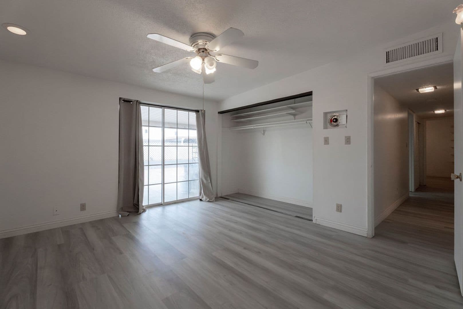 Las Vegas House: 5185 Sun Valley Dr