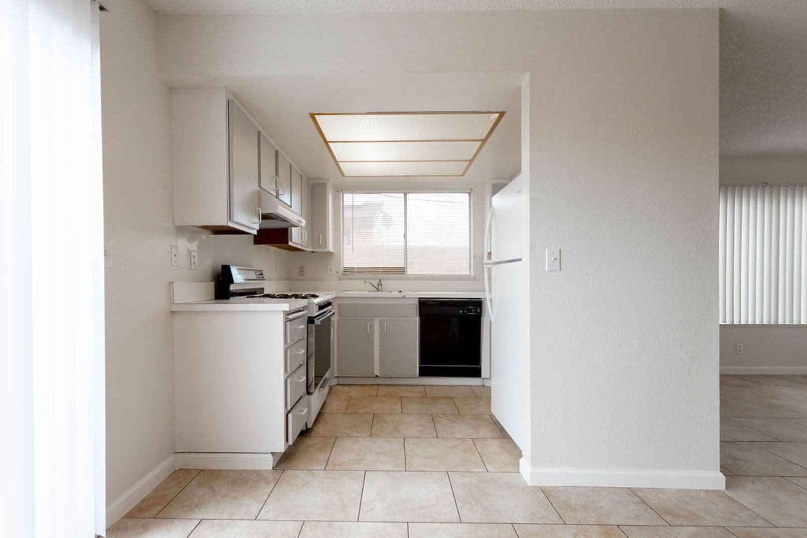Las Vegas Townhome: 4362 Caliente St #15