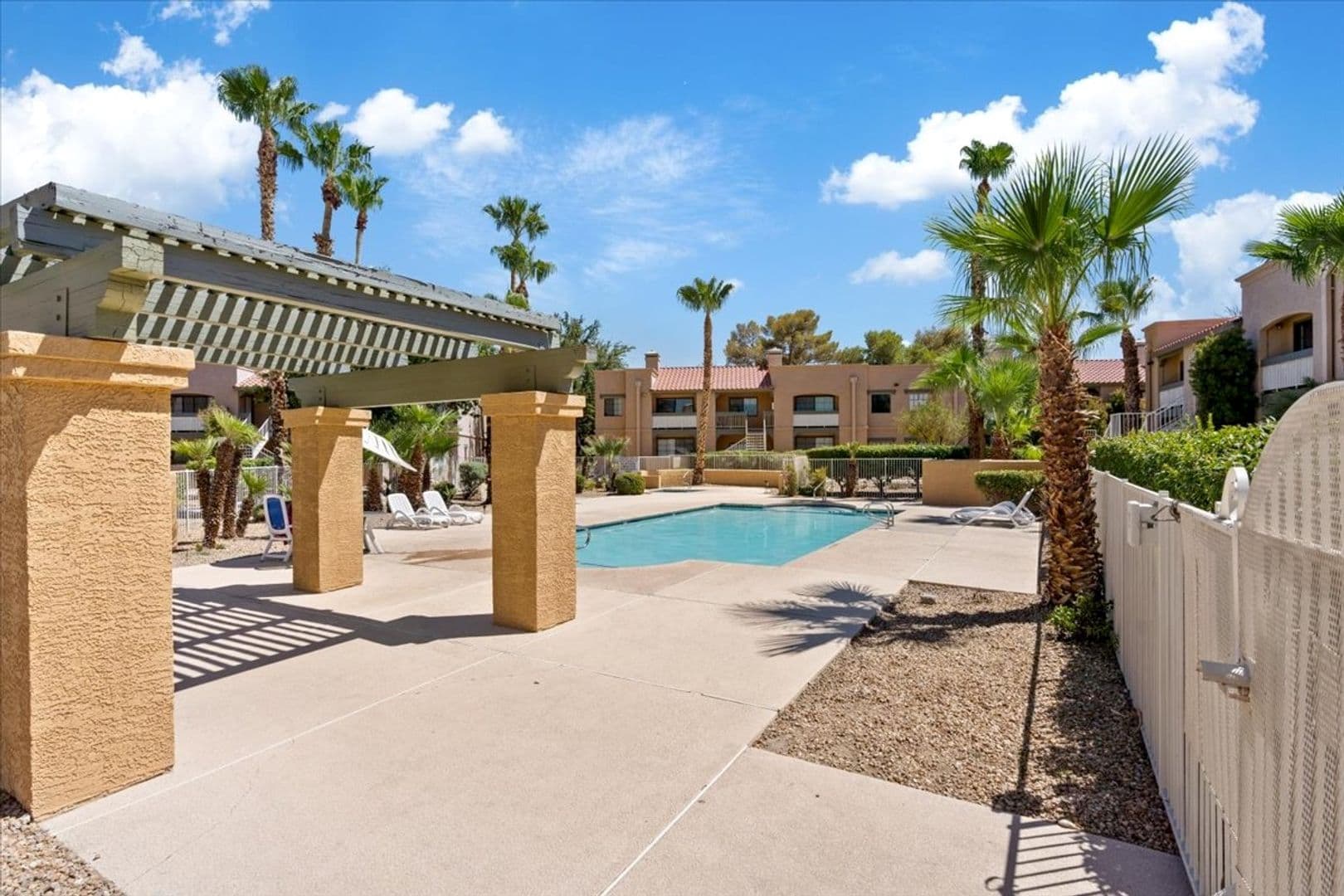 Las Vegas House: 5154 S Jones Blvd #203