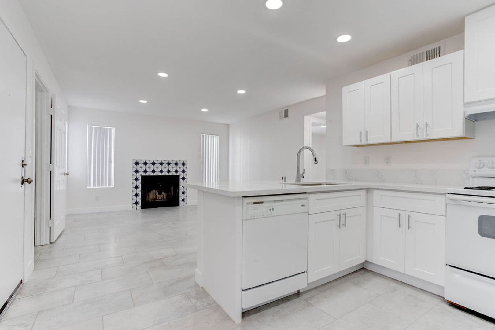 Las Vegas Apartment: 1870 Nebula Dr