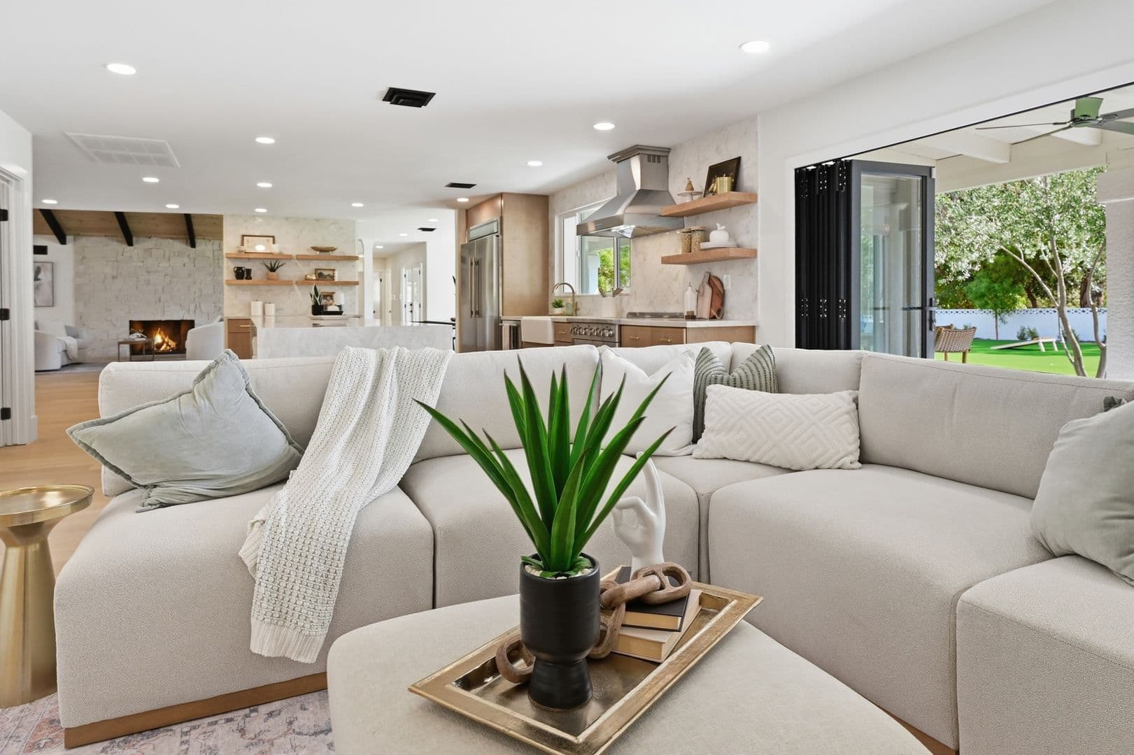 Las Vegas House: 6980 Mira Vista St