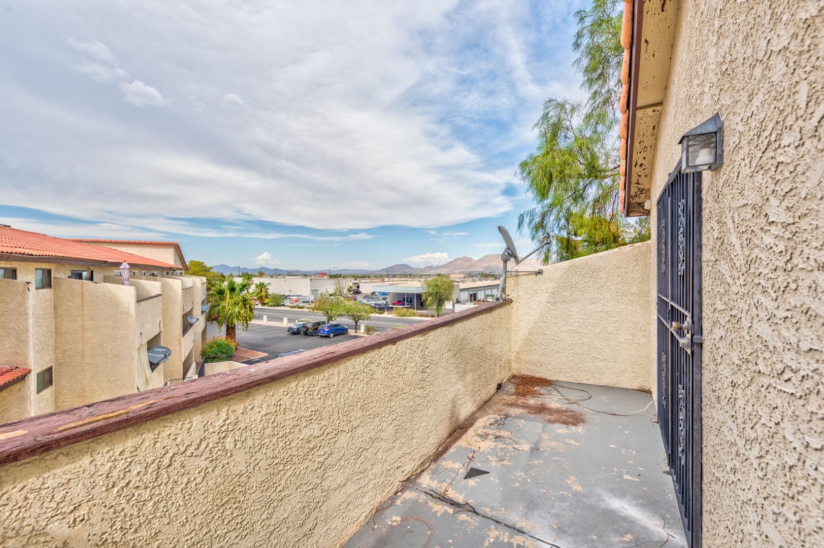 Las Vegas House: 2080 Karen Ave - B63