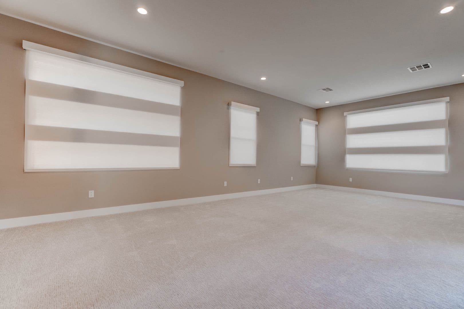 Las Vegas House: 86 Pristine Glen St