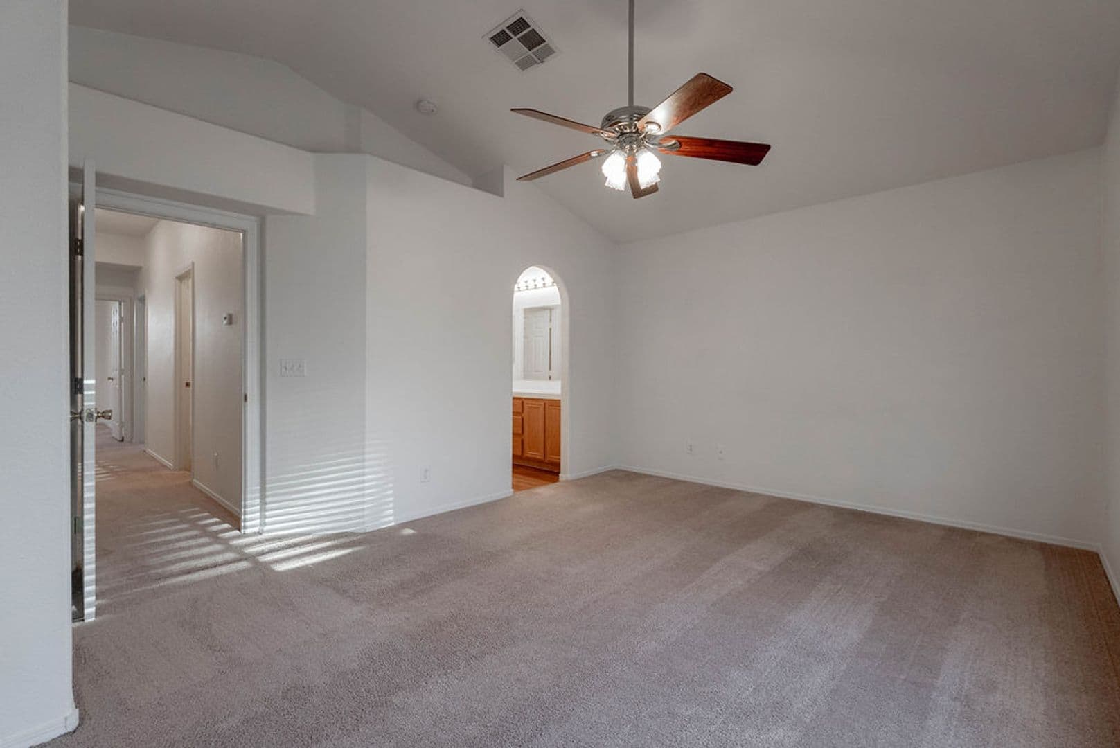 Las Vegas House: 8379 Rockefeller St