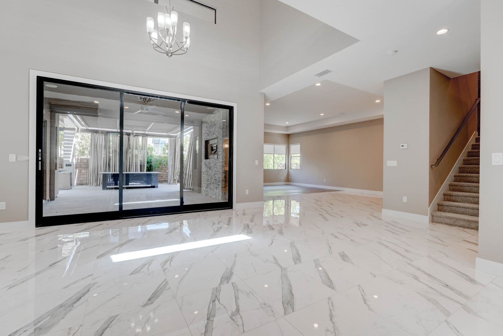 Las Vegas House: 86 Pristine Glen St