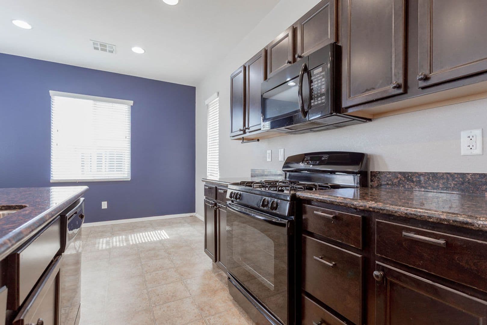 Las Vegas House: 9820 November Rain St