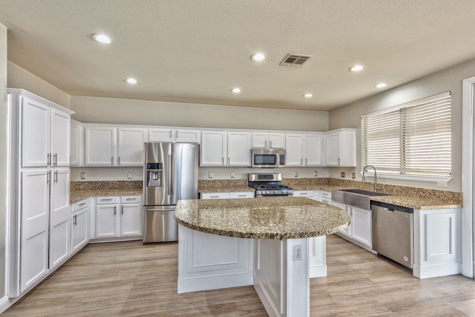 Henderson House: 84 Milicity Rd