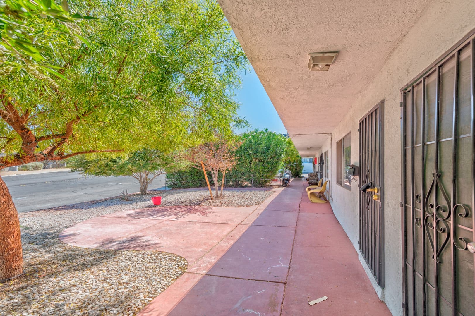 Henderson Apartment: 342 S Water St