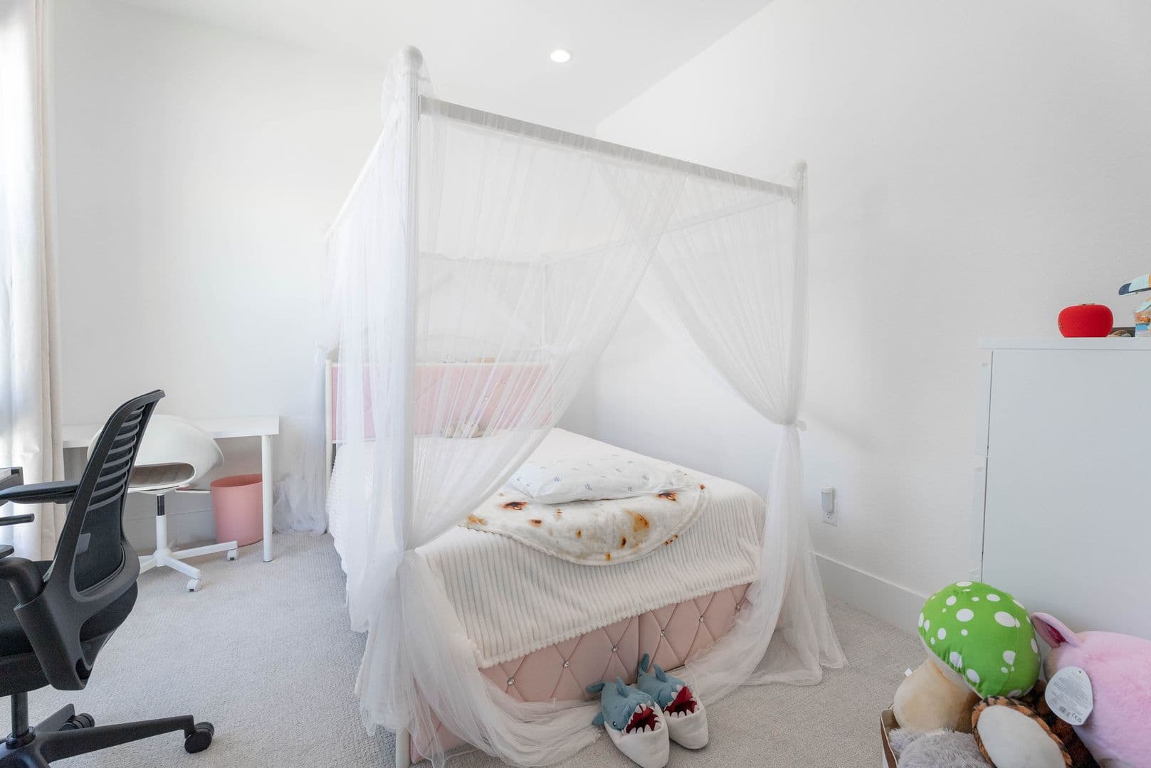 Henderson Townhome: 2503 Indigo Mountain St