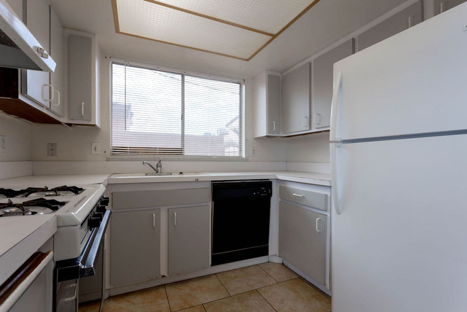 Las Vegas Townhome: 4362 Caliente St #15