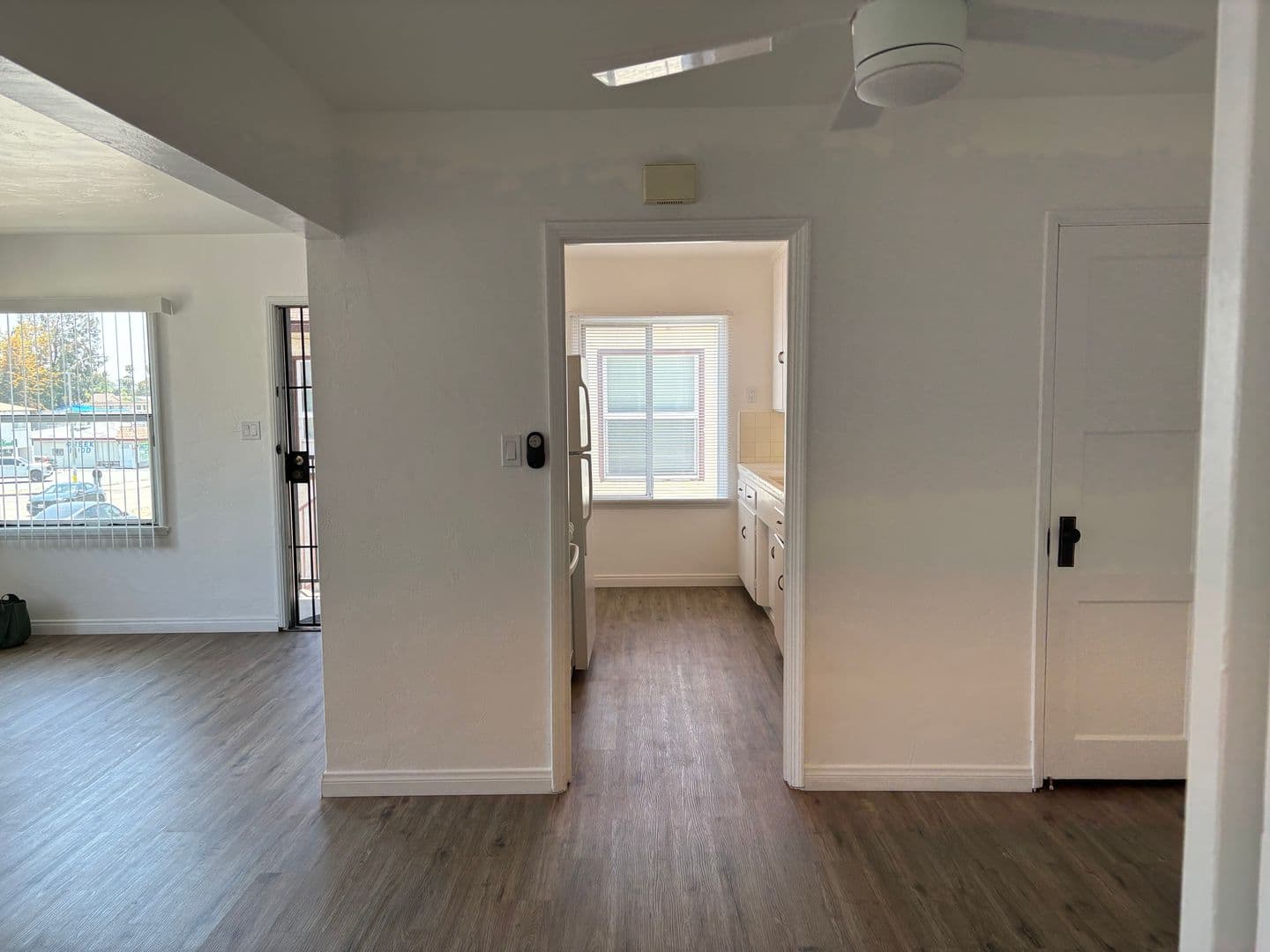 LA MESA Apartment: 7772-7786.5 UNIVERSITY AVE