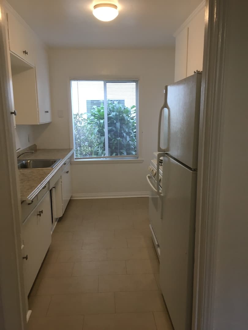 LA MESA Apartment: 7772-7786.5 UNIVERSITY AVE
