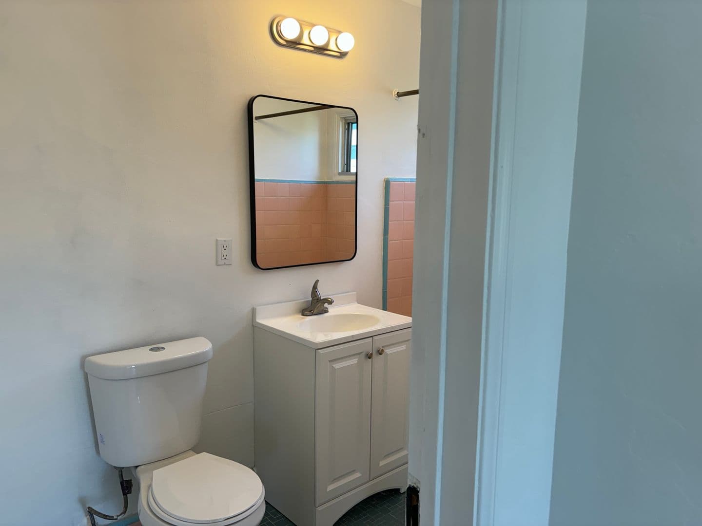 LA MESA Apartment: 7772-7786.5 UNIVERSITY AVE