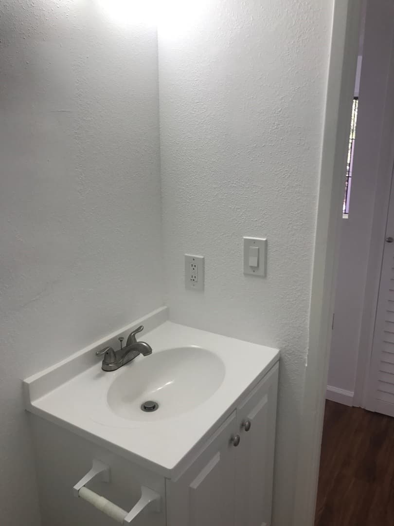 Lemon Grove Apartment: 8230 Lemon Grove Way