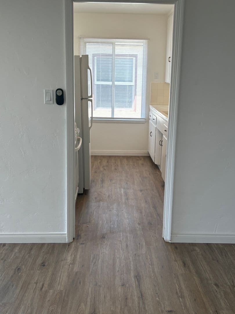 LA MESA Apartment: 7772-7786.5 UNIVERSITY AVE