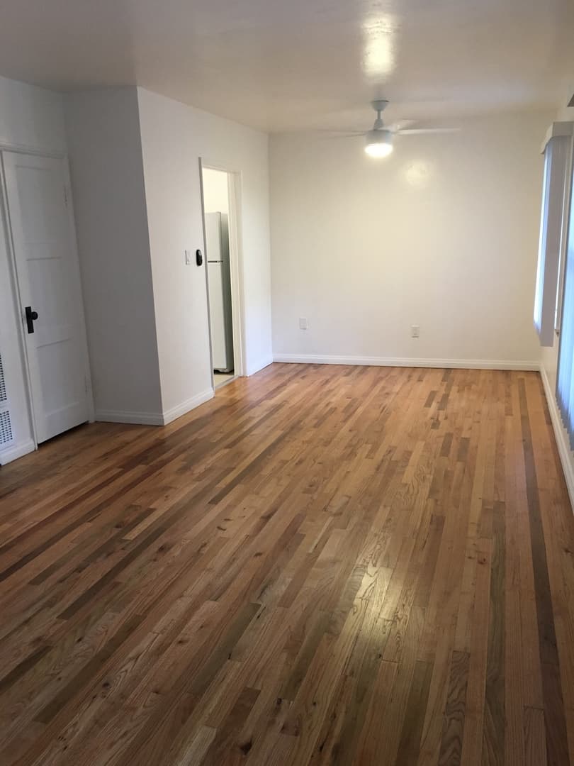 LA MESA Apartment: 7772-7786.5 UNIVERSITY AVE