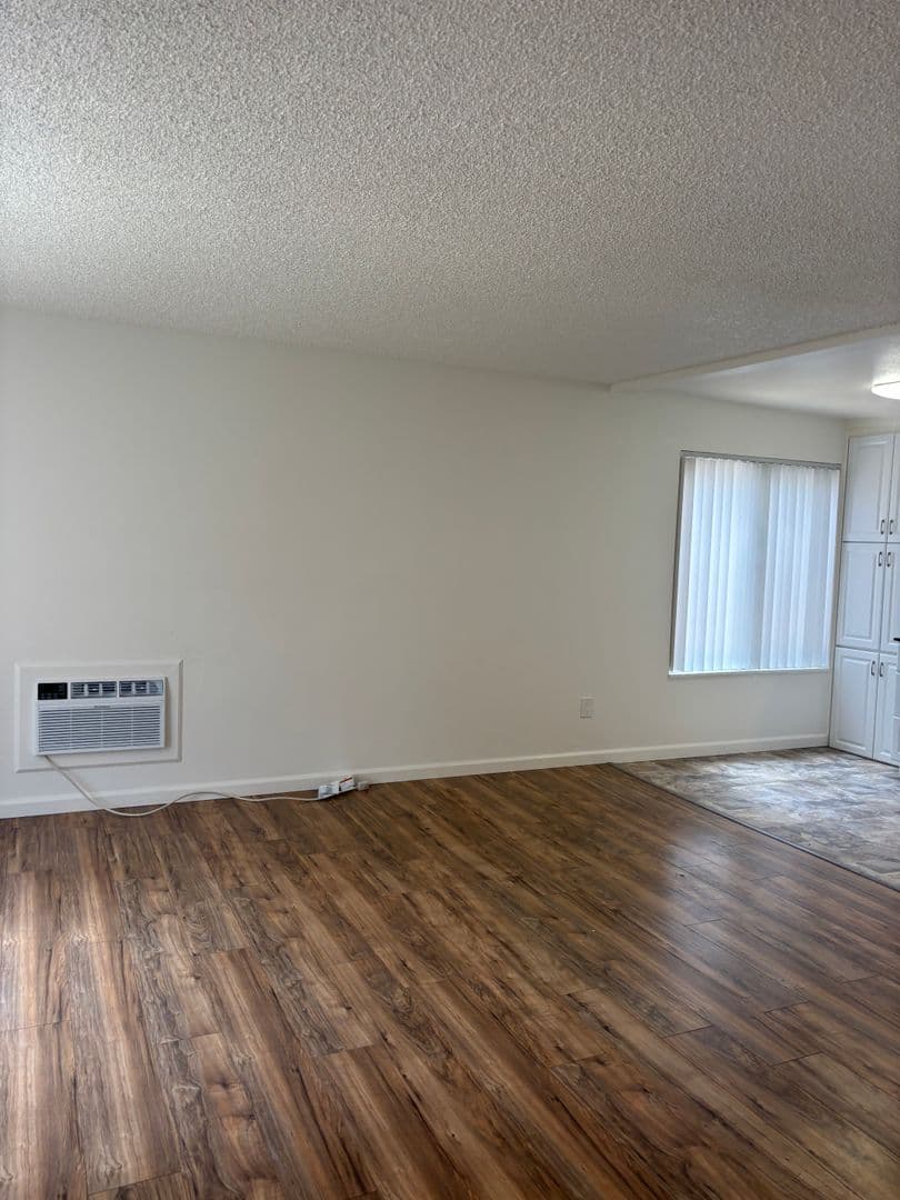 Lemon Grove Apartment: 8230 Lemon Grove Way