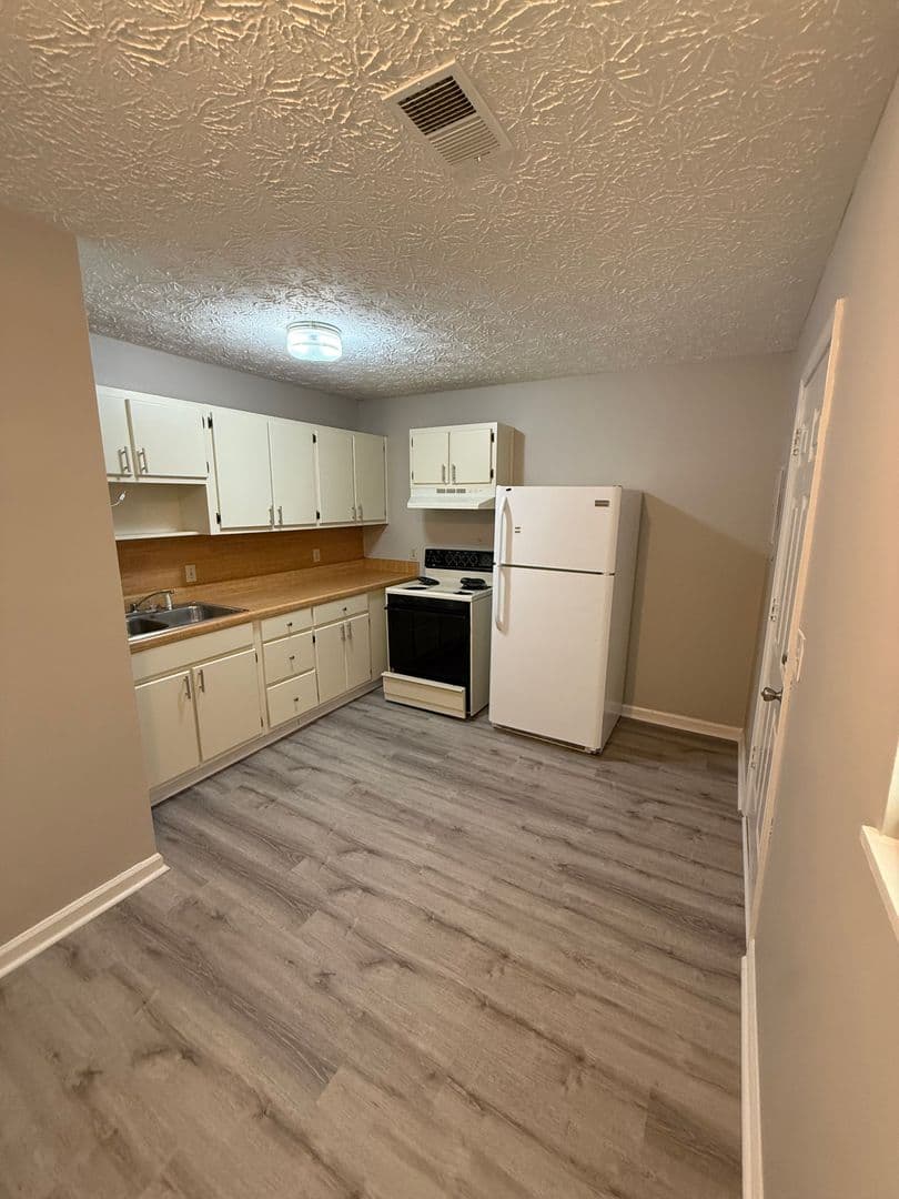 Bremen House: 55 Sewell Rd