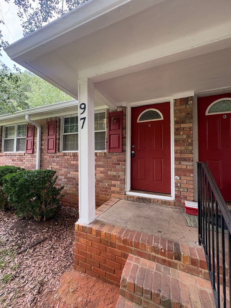 Carrollton House: 97-A Tillman Drive