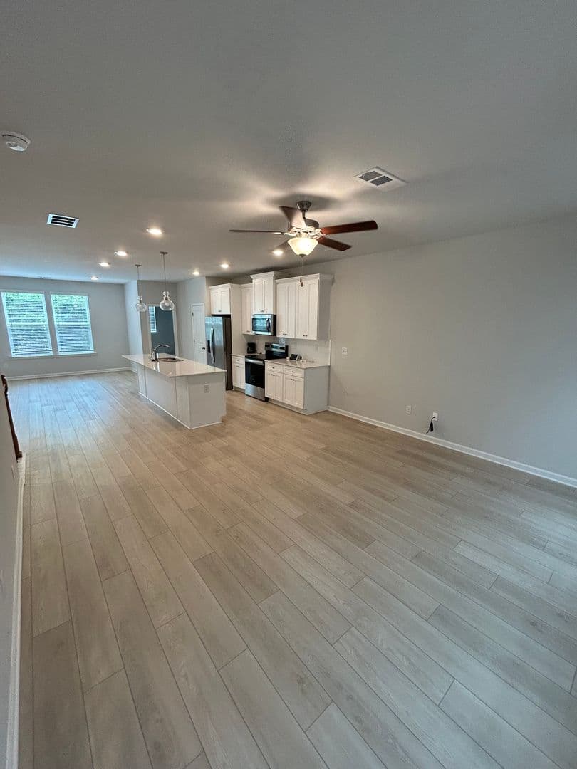 Atlanta House: 106 Werner Brook Way SW