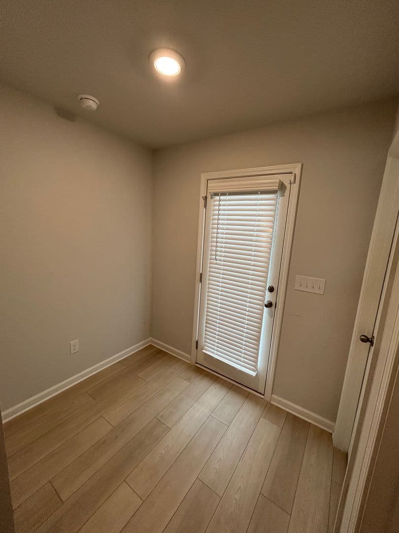 Atlanta House: 106 Werner Brook Way SW