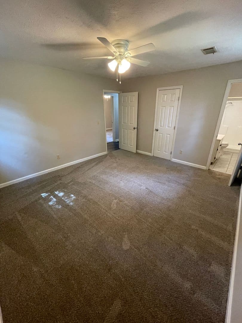 Carrollton House: 45 Knob Cir