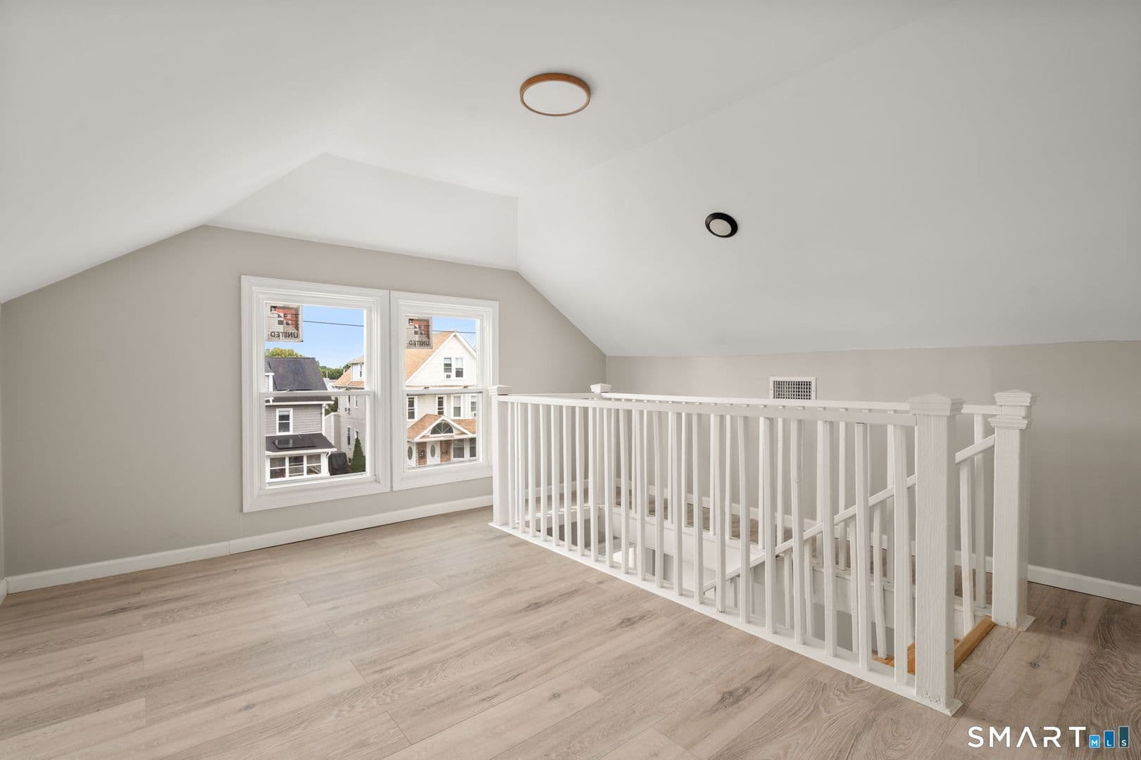 West Haven Apartment: 94 Thomas St