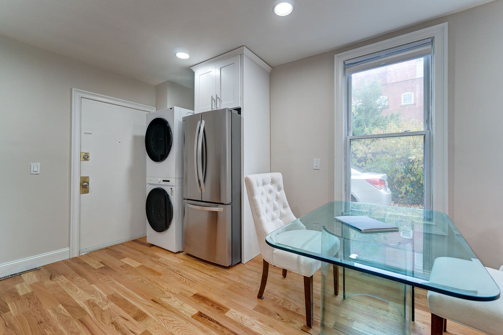 New Haven Apartment: 11 Lawrence St