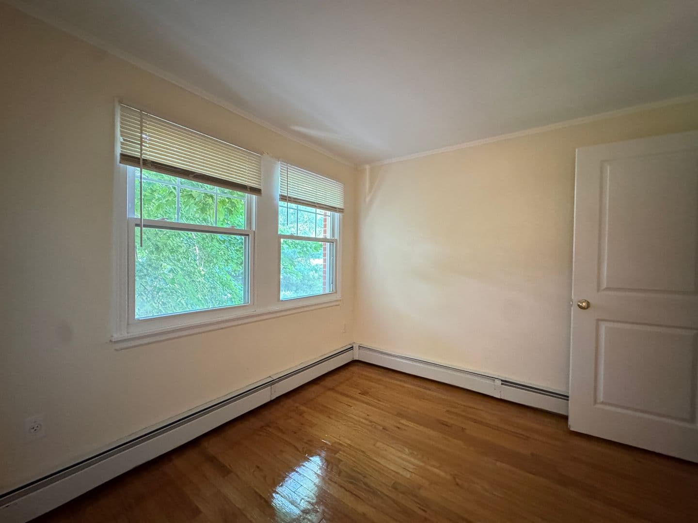 West Haven Townhome: 785 Savin Avenue