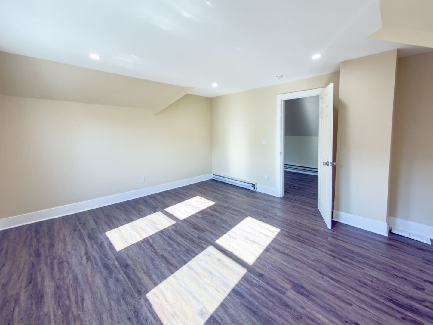 County Apartment: New Haven